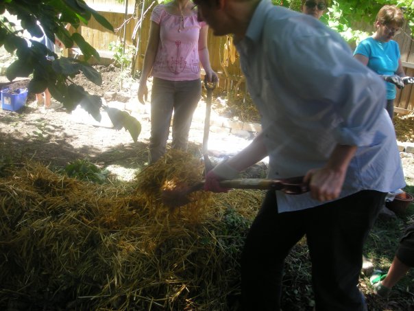 1928326_8045660906_7686_n