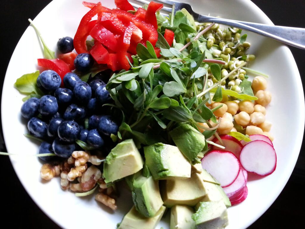 salad-with-purslane